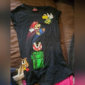 Mario graphic T